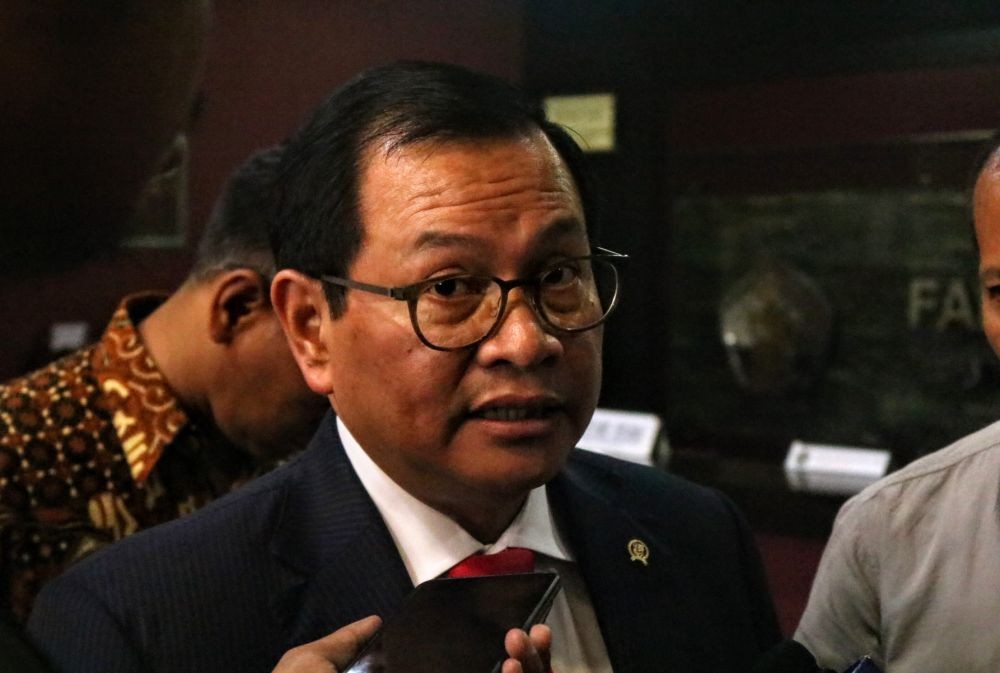 Banyak Ditentang, Pramono Sebut Omnibus Law Penting untuk Indonesia