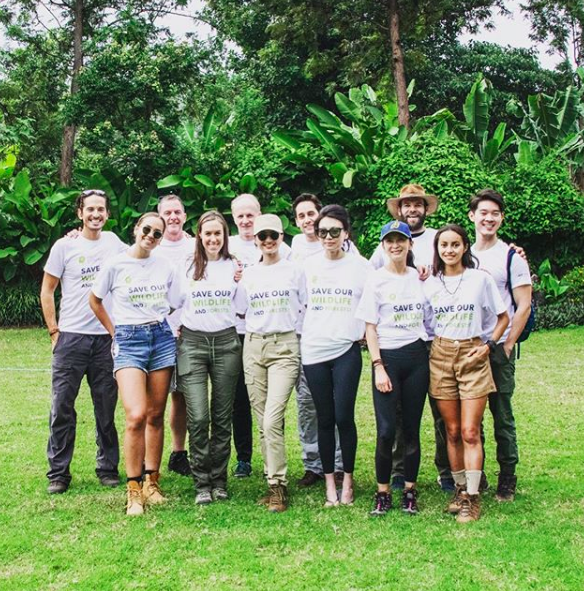 Keluar Zona Nyaman, 9 Potret Raline Shah Mendaki Gunung Kilimanjaro