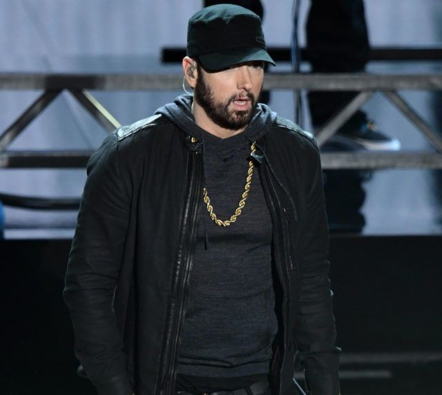 Guncang Panggung Oscars, 10 Potret Eminem Tetap Segar Jelang Usia 50