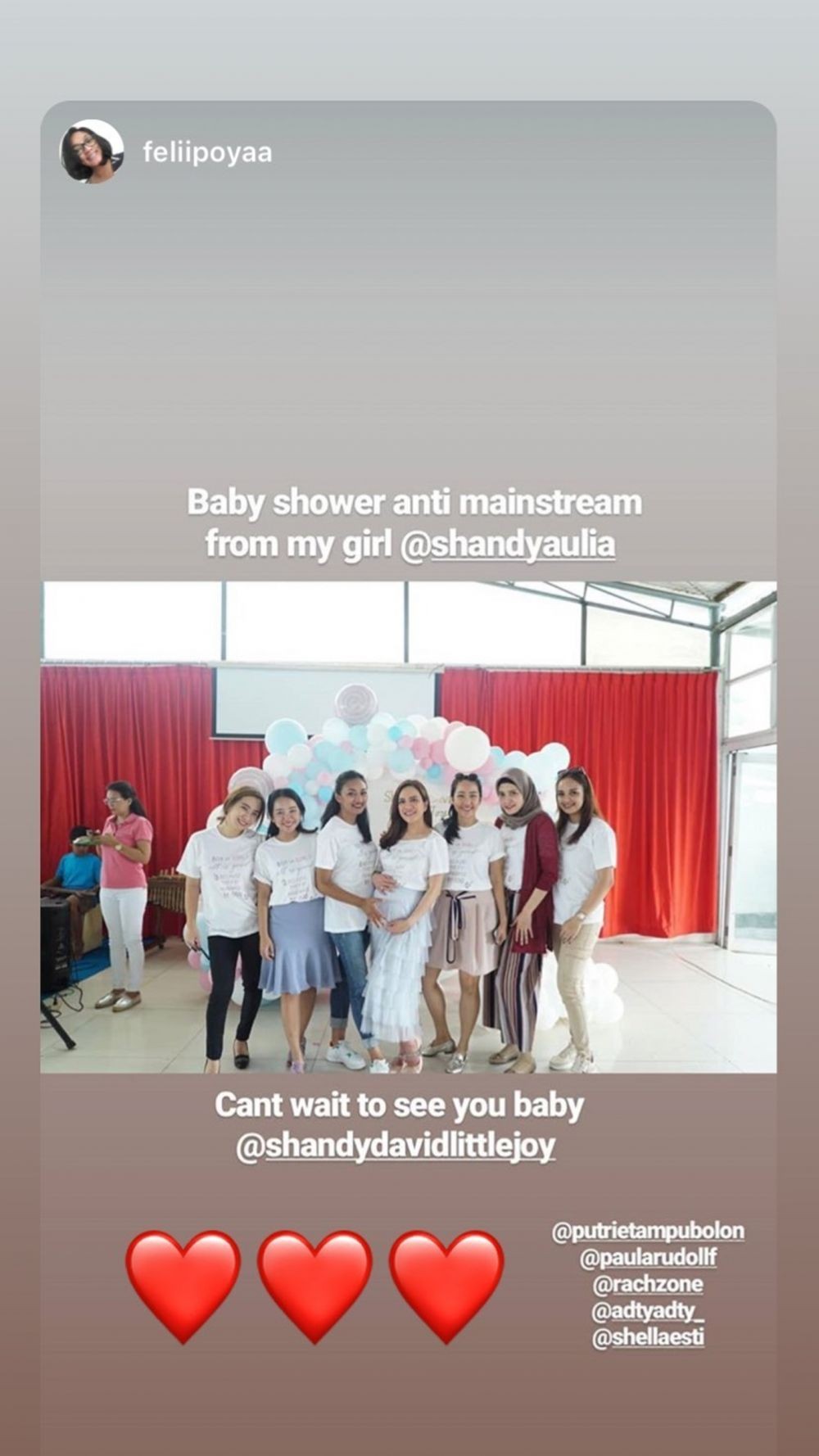 Berbagi dengan Sesama, 10 Momen Manis Baby Shower ala Shandy Aulia