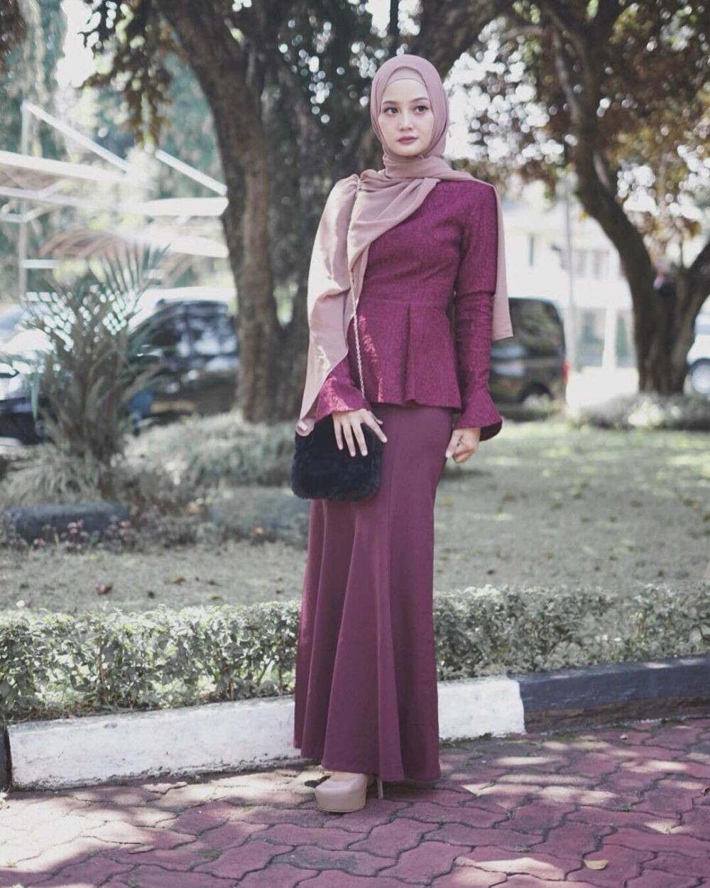 Kece Badai, 9 Ide Outfit Cantik untuk Bridesmaid