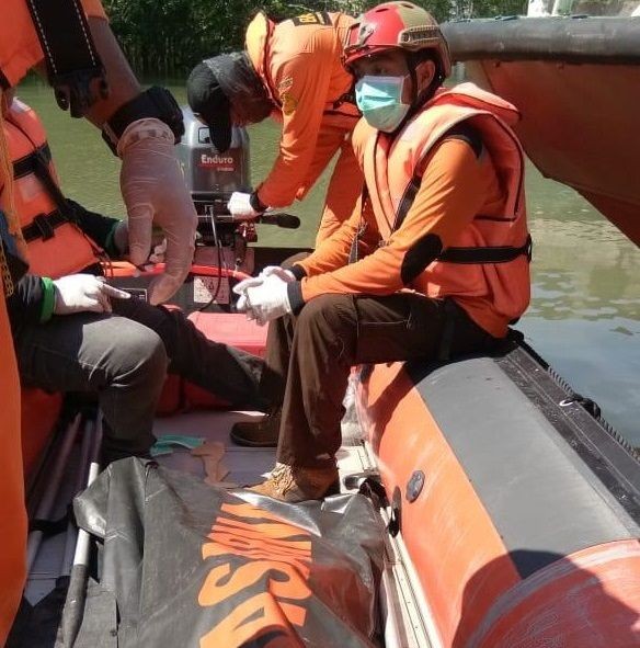 Mati Mesin, Kapal dari Tarakan Terbawa Arus hingga Perbatasan Malaysia