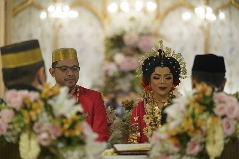 10 Potret Royal Wedding Danny Rukmana dan Raiyah, Kental Nuansa Adat 