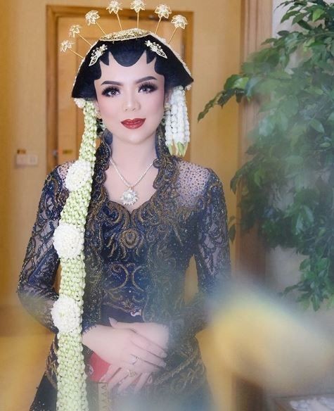 10 Potret Royal Wedding Danny Rukmana dan Raiyah, Kental Nuansa Adat 