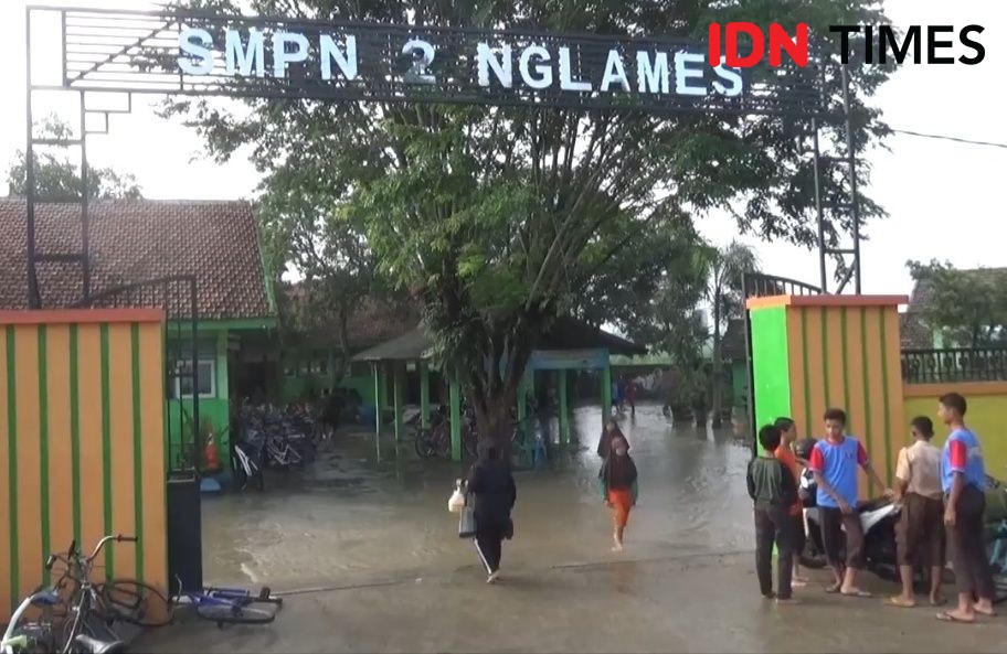 Terdampak Banjir, SMP di Kabupaten Madiun Ini Hentikan Proses Belajar 
