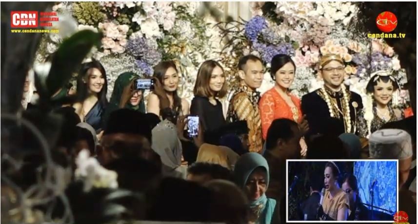 10 Potret Royal Wedding Danny Rukmana dan Raiyah, Kental Nuansa Adat 