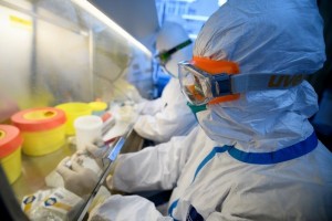 Dikonsumsi Pasien Virus Corona, Obat HIV di Tiongkok Kian Langka