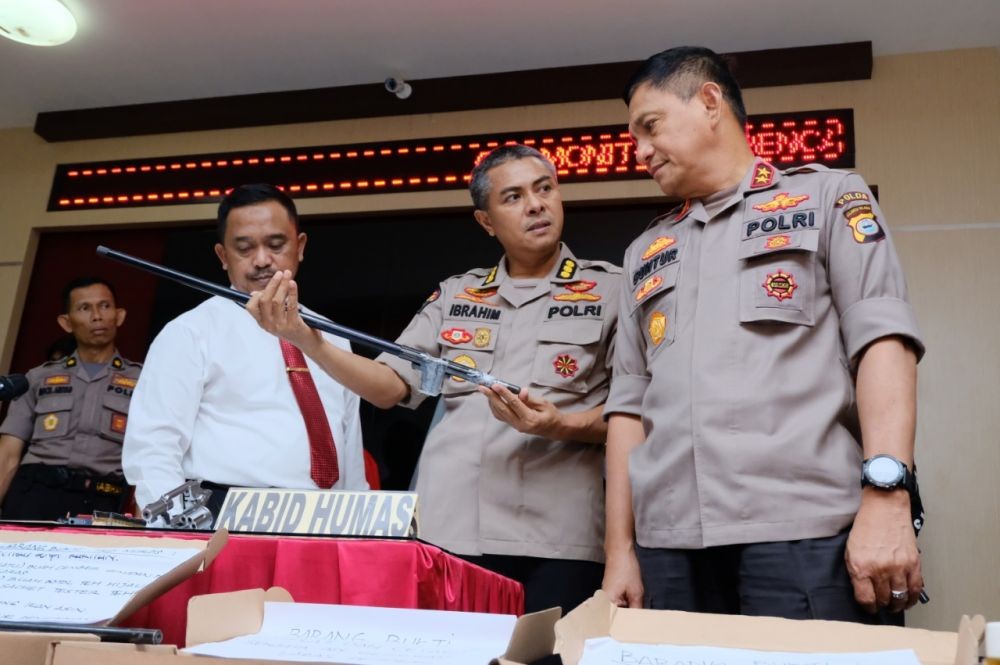 Polda Sulsel Buru Pembeli Senjata Api Rakitan yang Dikirim ke Jakarta
