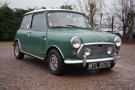 Sejarah dan Transformasi Mini Morris, Mobil Kesayangan Mr Bean