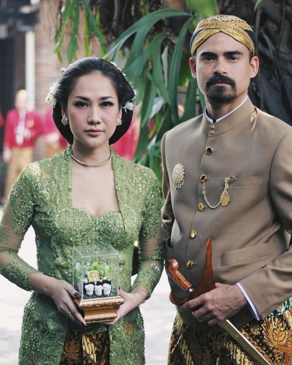 Kenangan Manis! 10 Potret Perjalanan Cinta BCL dengan Ashraf