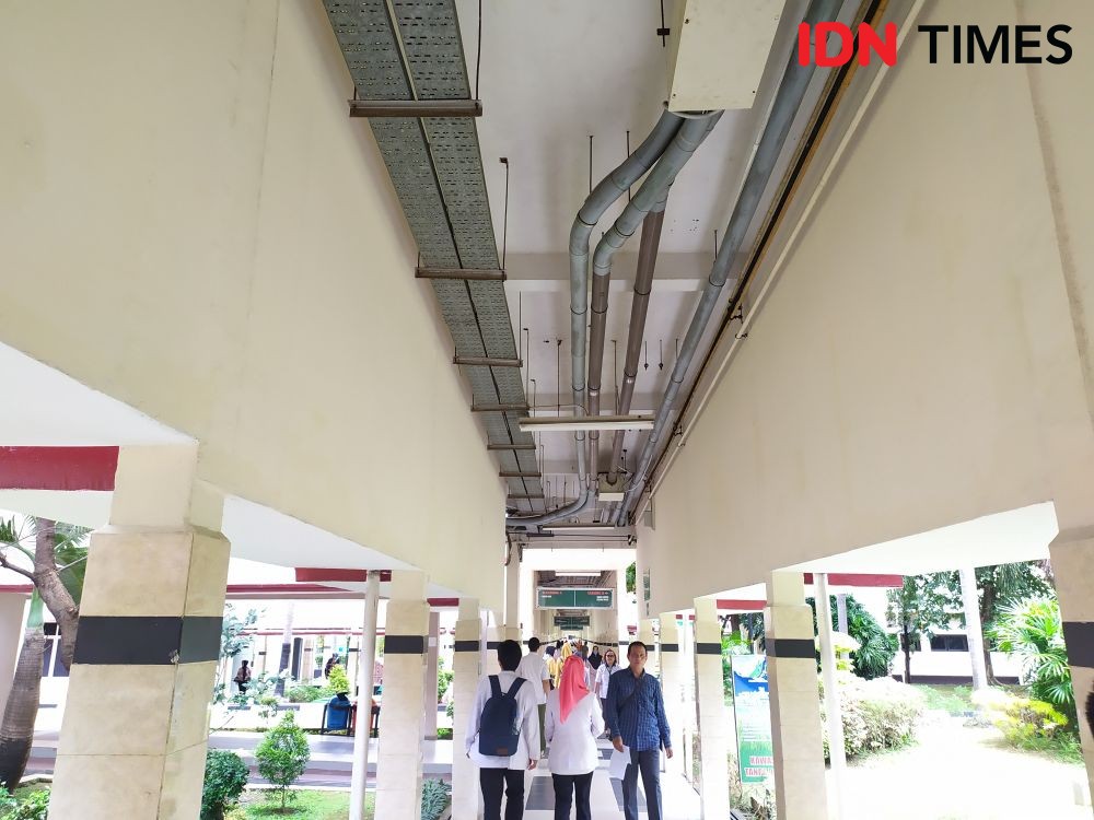 Tangani Pasien Corona, RSUP MH Palembang Siapkan 120 Set APD