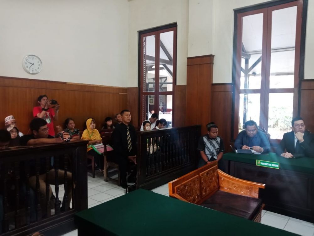 Resmi, PN Surabaya Kabulkan Permohonan Ganti Kelamin Perempuan Ini