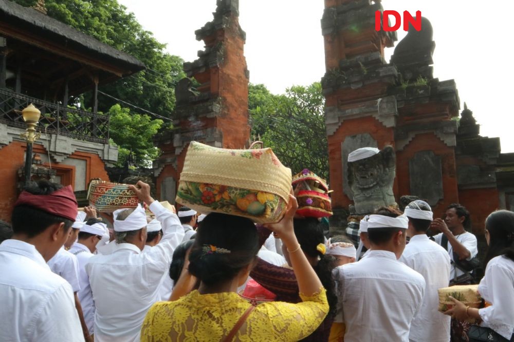 [FOTO] Momen Perayaan Galungan di Bali, Doakan Musibah Virus Corona