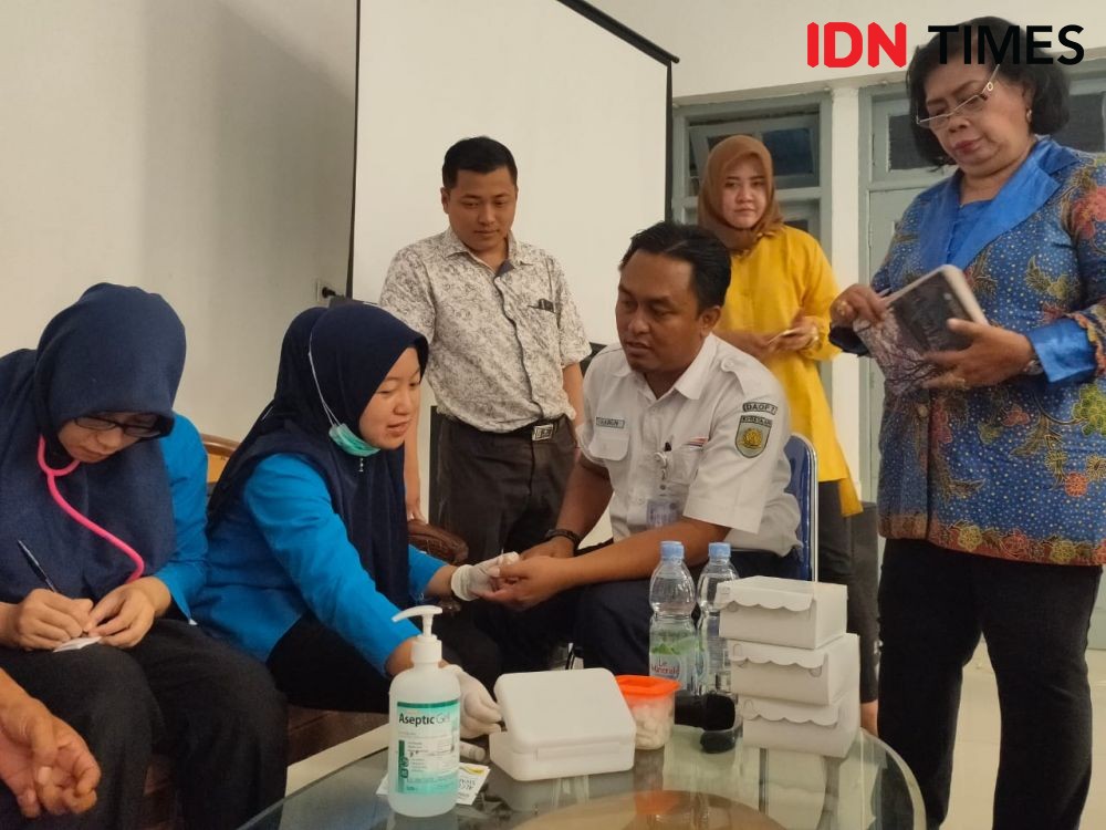 Antisipasi Covid-19, PT KAI Daop 6 Periksa Suhu Tubuh Penumpang