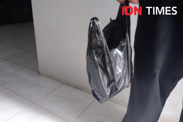 Kantong Plastik Bekas Akan Dipakai sebagai Campuran Aspal di Lombok