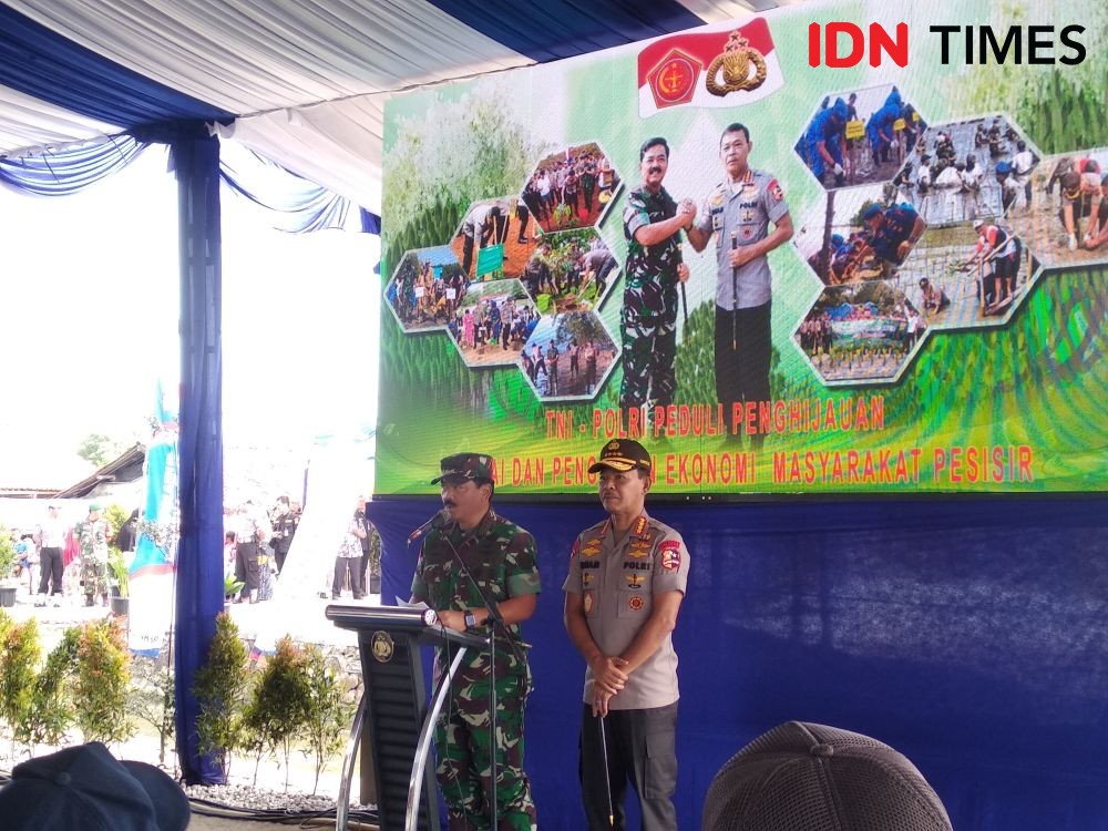 Panglima TNI: Mangrove Terbukti Lindungi Pantai dari Tsunami
