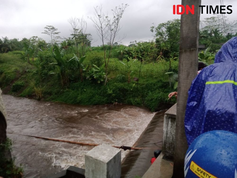 Ratusan Siswa SMP 1 Turi Sleman Terseret Banjir, 4 Orang Tewas