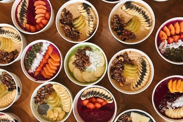 11 Smoothie  Bowl  Warna warnikan Harimu dengan Sayur dan Buah