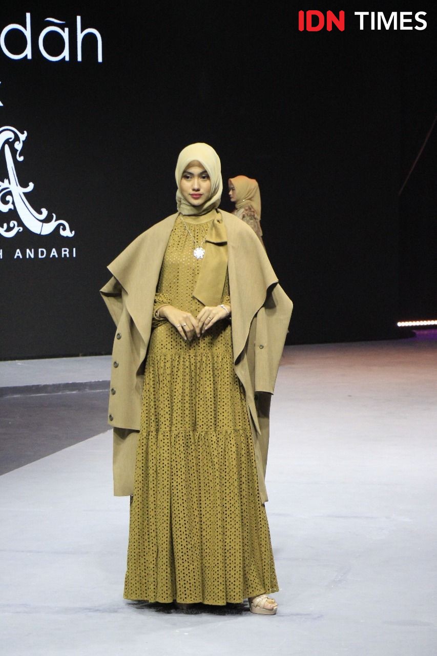 Bertema OASE, 9 Busana Muslim Karya Ayu Dyah Andari di MUFFEST 2020