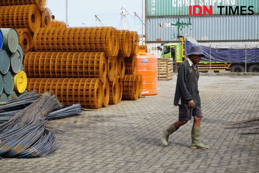 Bongkar Muat di Pelabuhan IPC Palembang Menurun Sejak Pandemik
