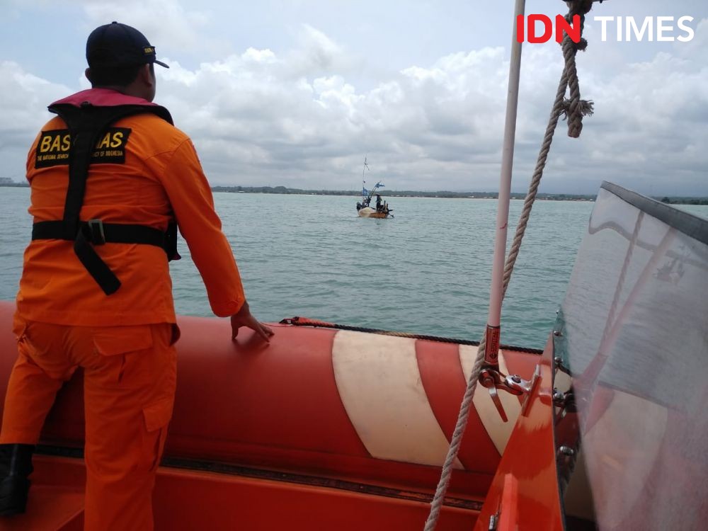Terjatuh ke Laut, Nelayan Asal Indramayu Hilang di Tanjung Lesung