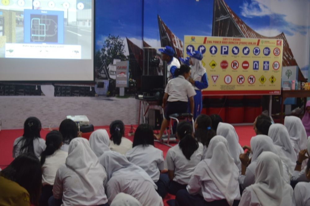 Duta Safety Riding SMK PABA Binjai Berbagi Ilmu dengan Pelajar