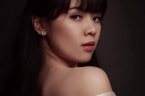 Lolos 4 Besar, 10 Potret Sisca yang Cinlok dengan Christo MasterChef