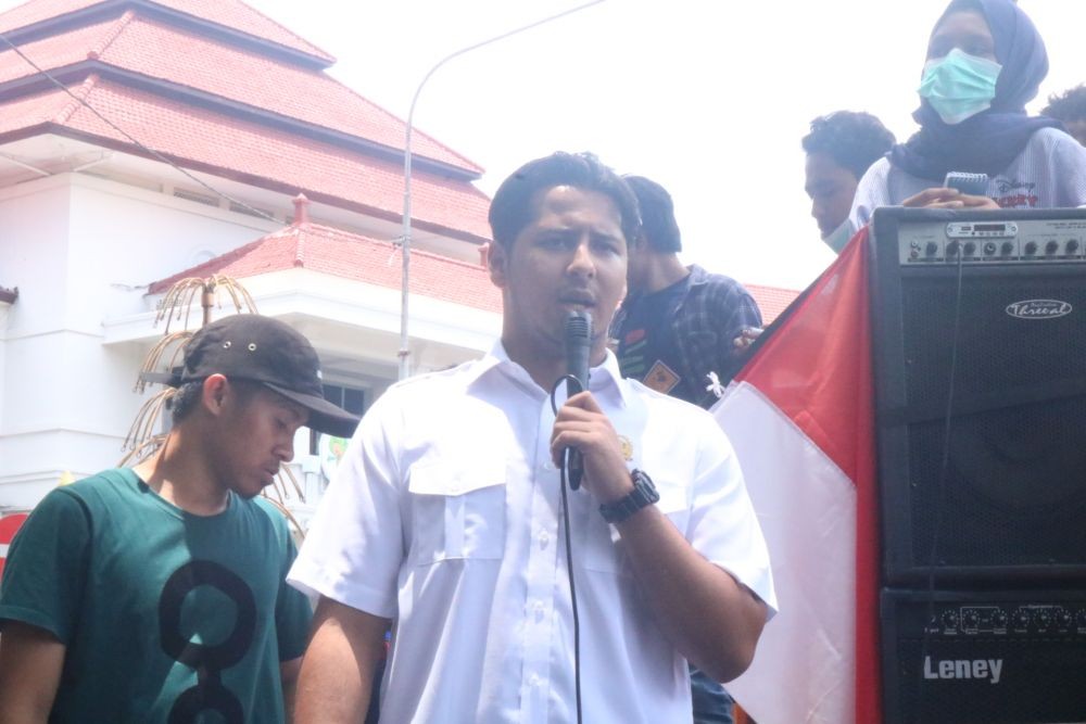 Tanggapi Tuntutan Massa Penolak Omnibus, DPRD Siap Buka Dialog