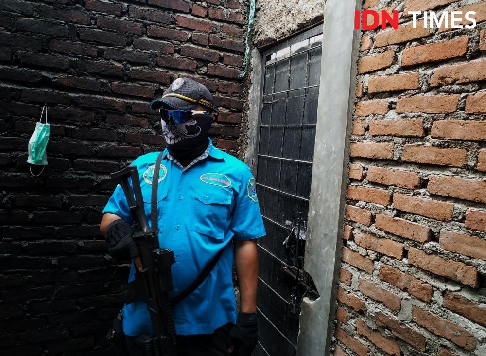 [FOTO] Melihat Rumah Produksi Pil Mengandung Narkoba di Bandung