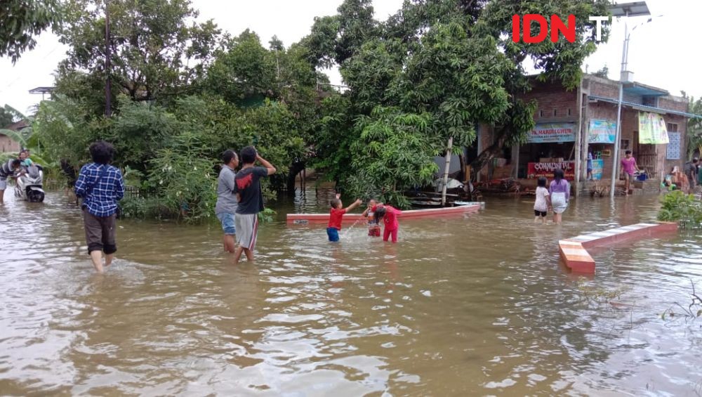 Bantuan Berdatangan di Setrokalangan Lokasi Banjir Luapan Sungai Wulan