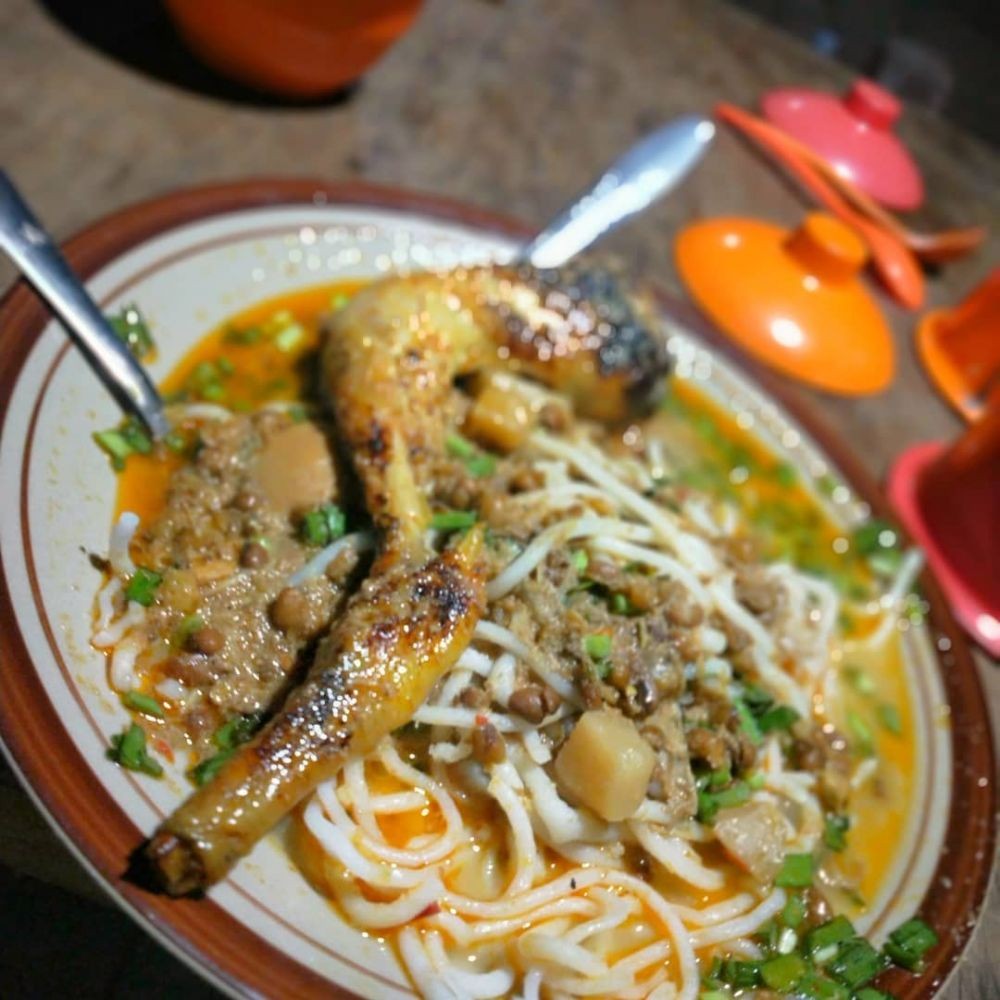 7 Rekomendasi Tempat Makan Laksa di Tangerang yang Wajib Dicoba