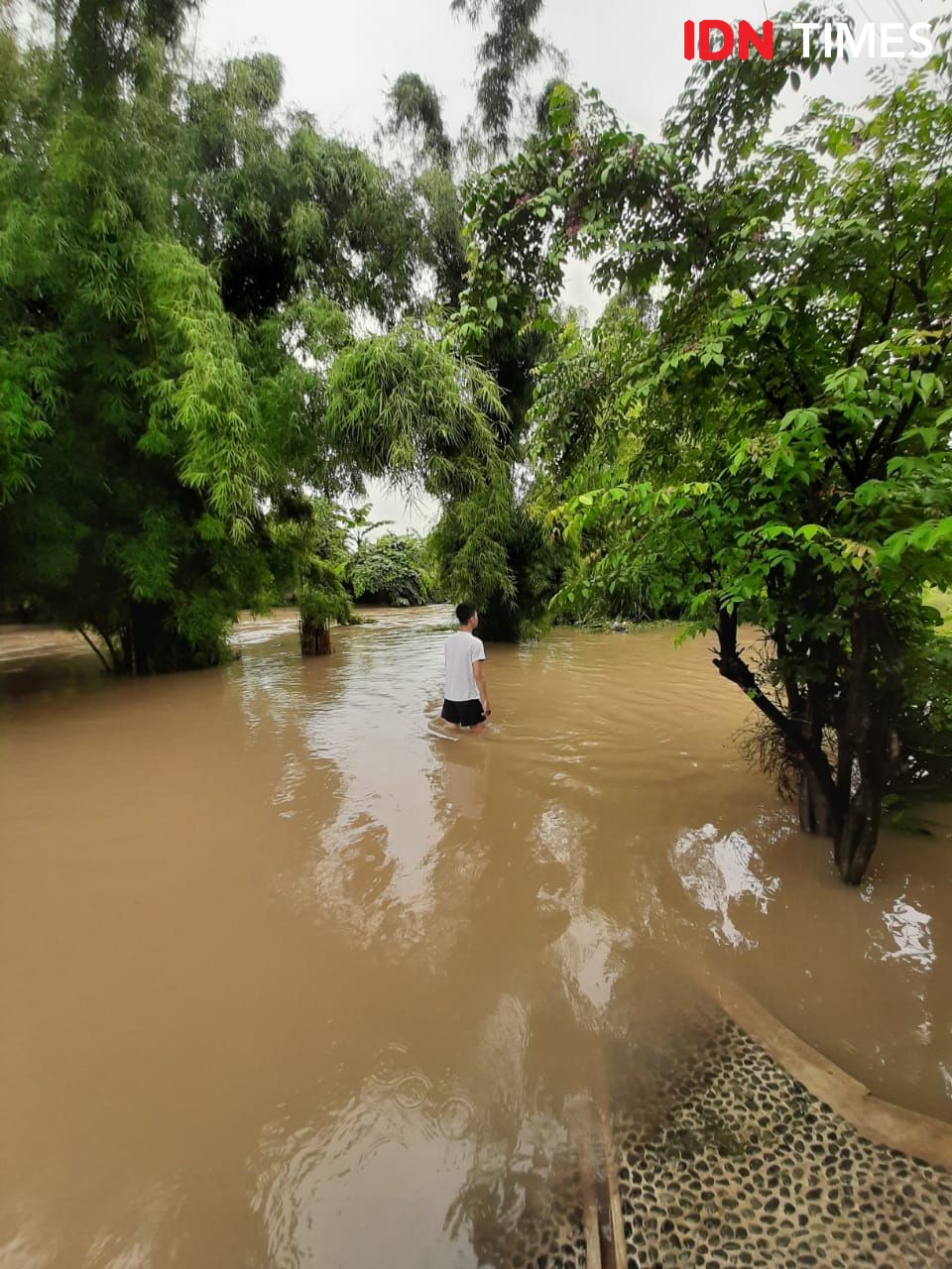 Banjir 1,5 Meter Landa Perumahan di Tigaraksa Tangerang 