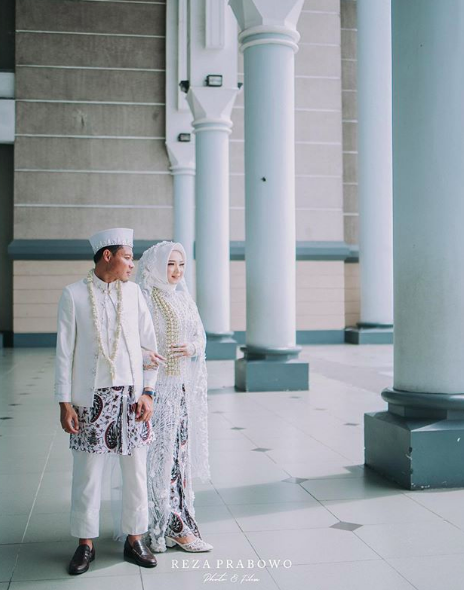Sah Menikah! 10 Momen Syahdu nan Romantis Evan Dimas dan Zahra Hakim