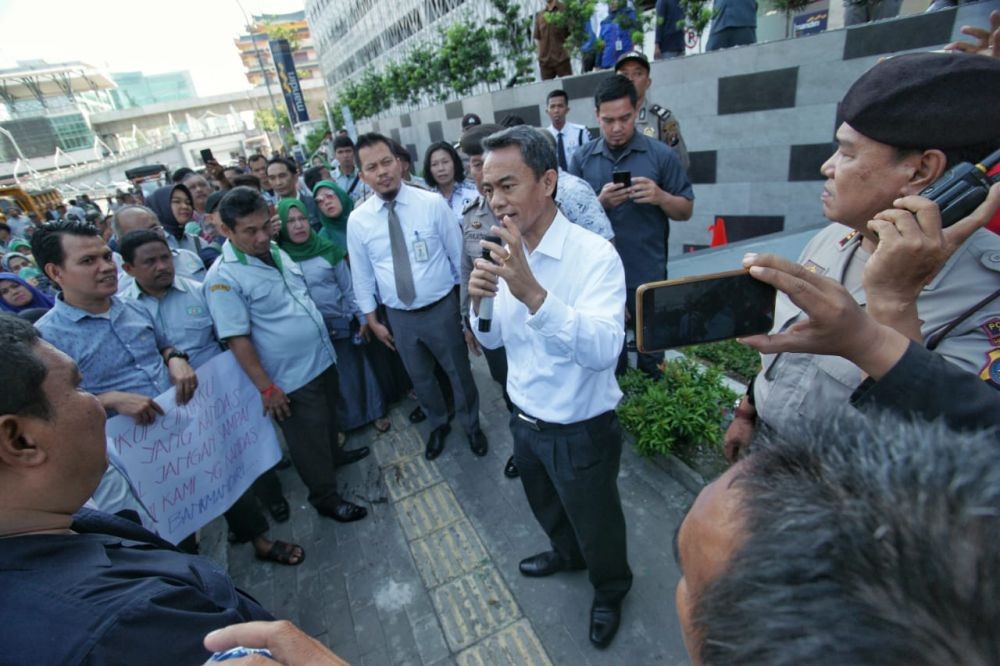 Demo Bank Mandiri, Ini 4 Tuntutan Pegawai PD Pasar Medan