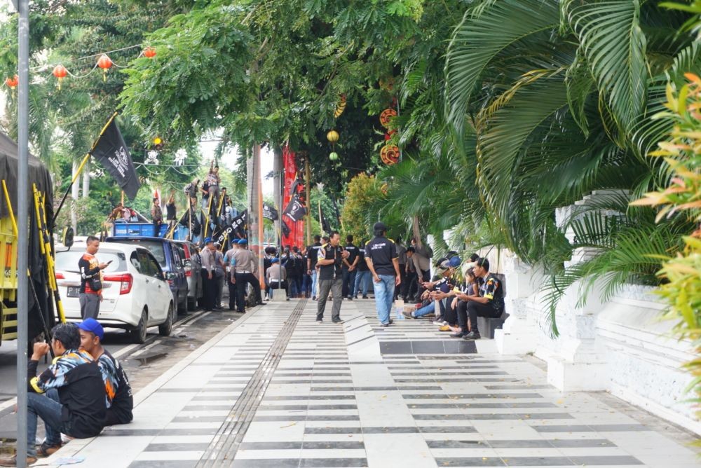 Tolak Tambang Tumpang Pitu, Puluhan Orang Demo Kantor Pemkab