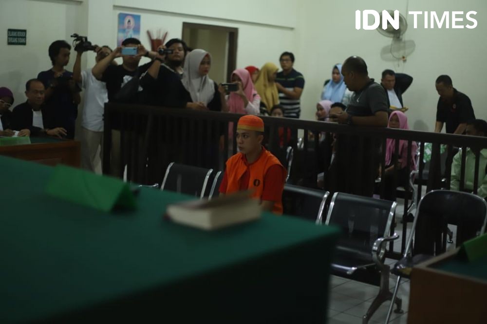 Terdakwa Obby Mewek saat Divonis Hakim PN Palembang 7 Tahun Penjara 