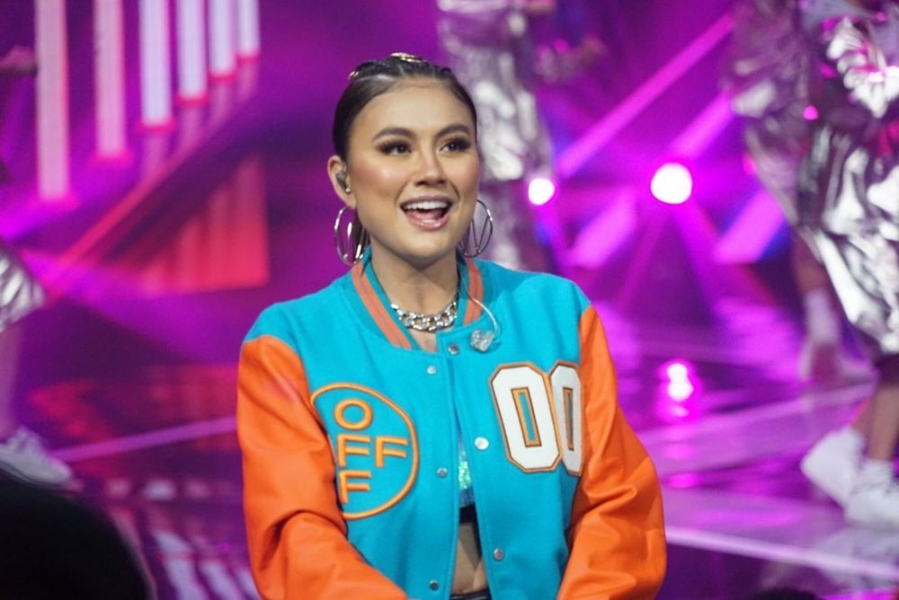 10 Aksi Agnez Mo di Billboard Indonesia Music Awards 2020, Mantul Abis