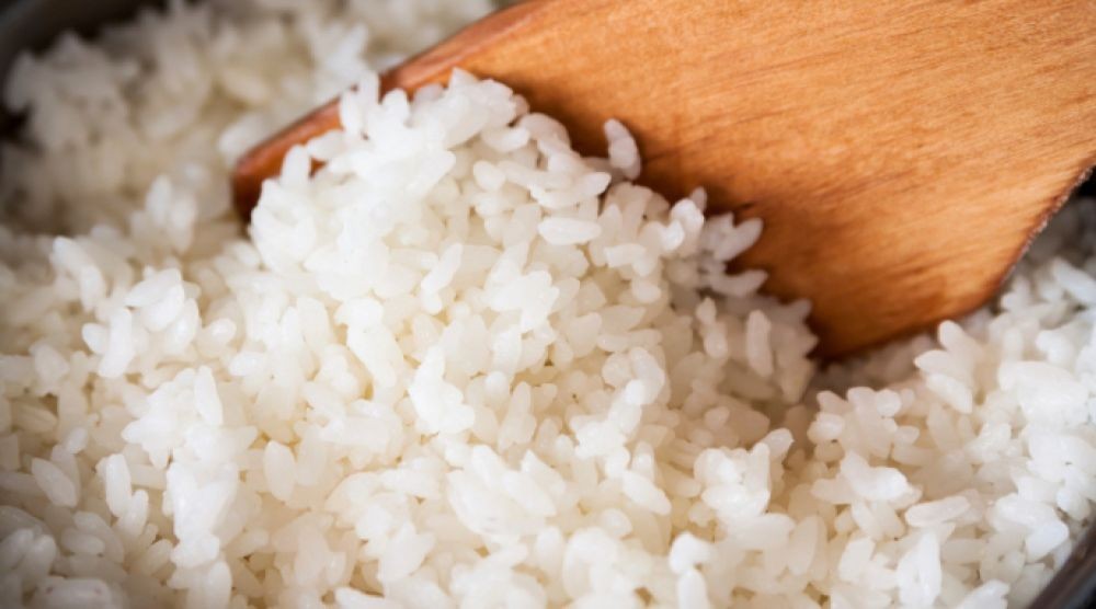 10 Kesalahan yang Sering Dilakukan Saat Memasak Nasi, Bikin Gak Enak!