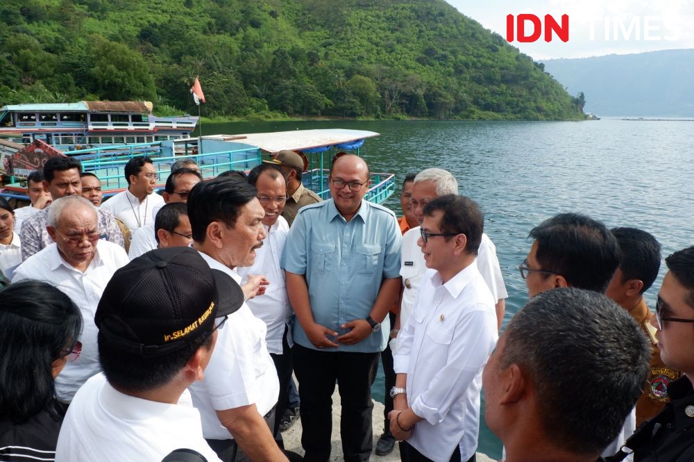 Ke Danau Toba, Menpar Wishnutama: Keindahannya Tak Kalah dari Eropa