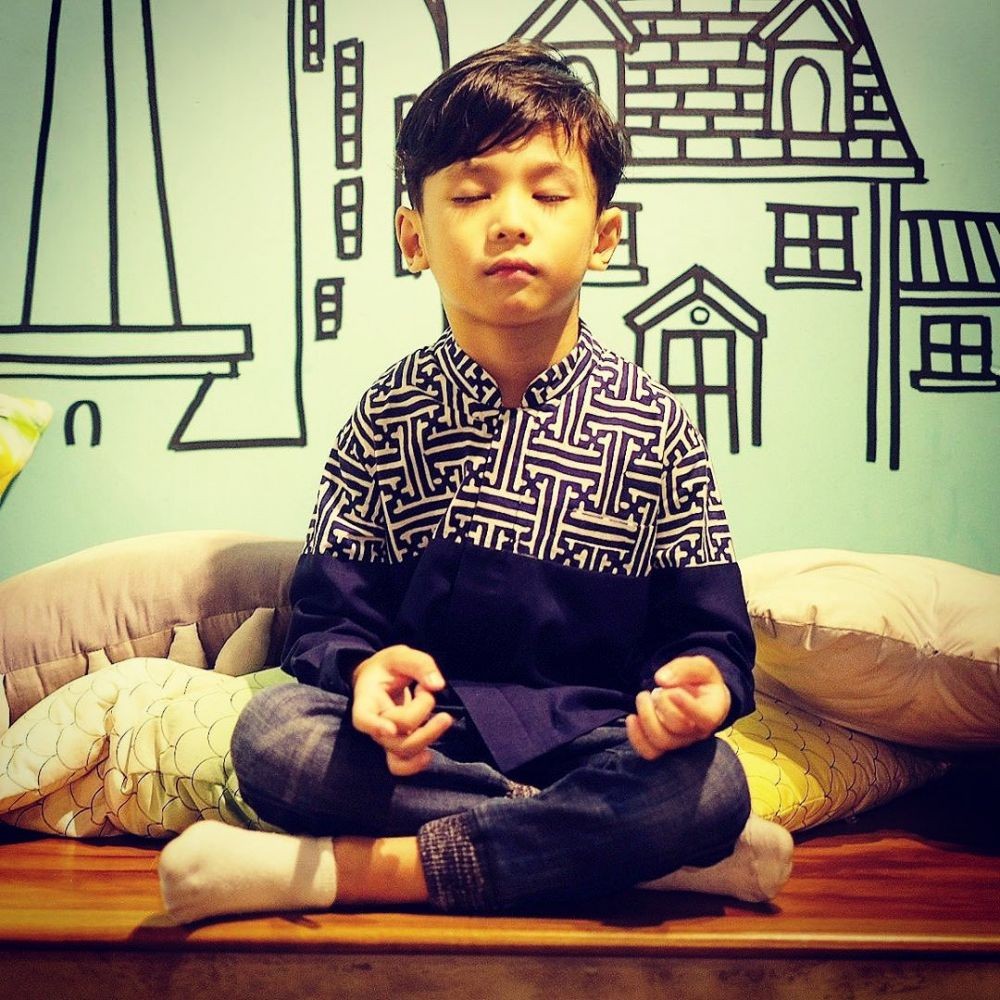 Ulala.. Bule Abis! Ini 10 Potret Seth Ananda, Anak Marcell Siahaan