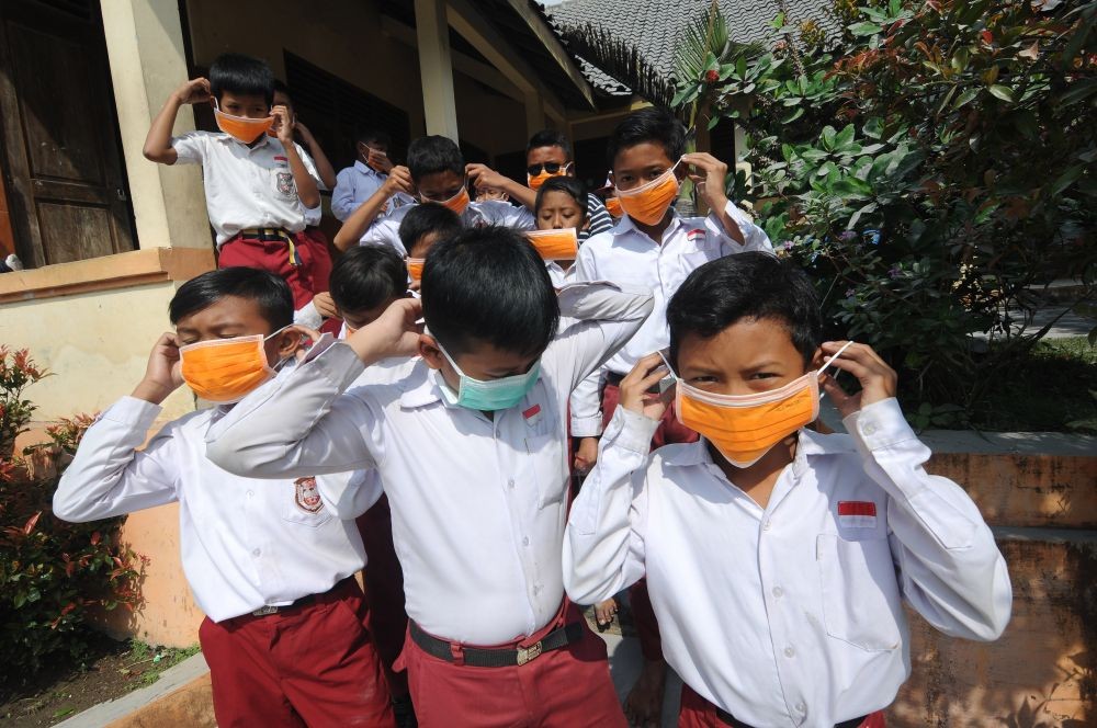 Antisipasi ISPA dan Polusi, Jangan Sentuh Wajah dan Pakai Masker