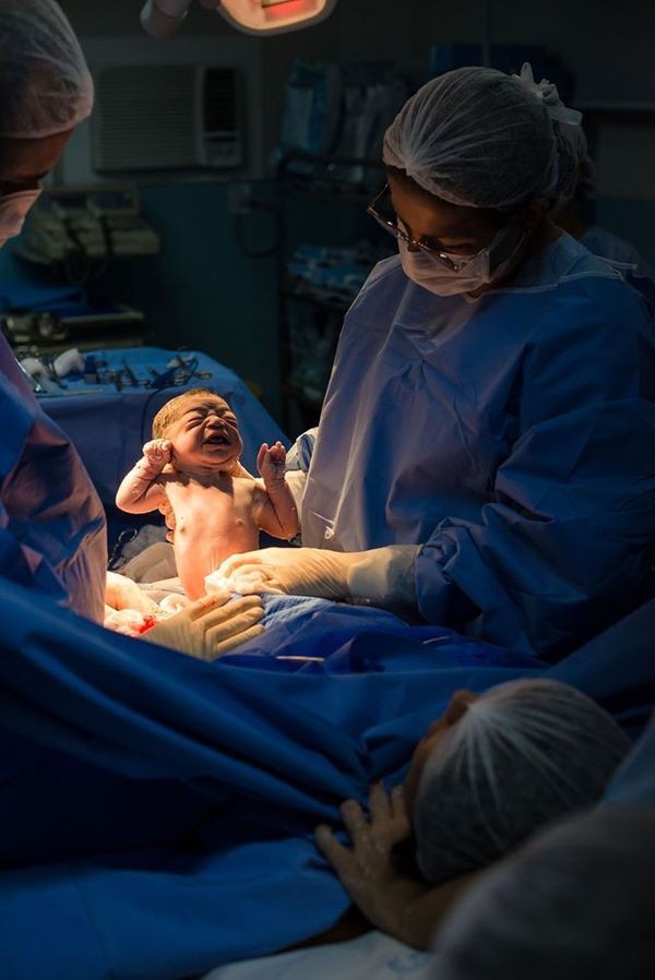 Viral Bayi Terlahir dengan Muka Cemberut, Ternyata Begini Faktanya!