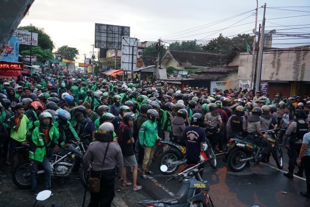 Grab Indonesia Menyayangkan Kericuhan Ojol vs DC di Sleman