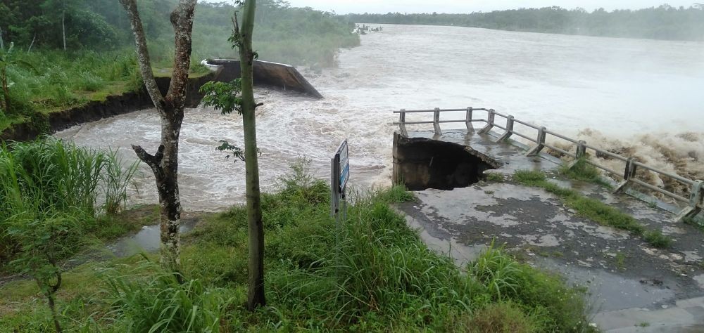 Hujan Ekstrem, Groundsill Jembatan Kali Progo Ambrol