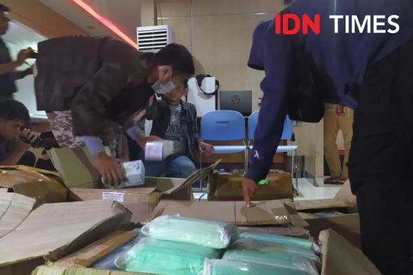 ASN Rumah Sakit di Makassar yang Timbun Masker Terancam Dipecat