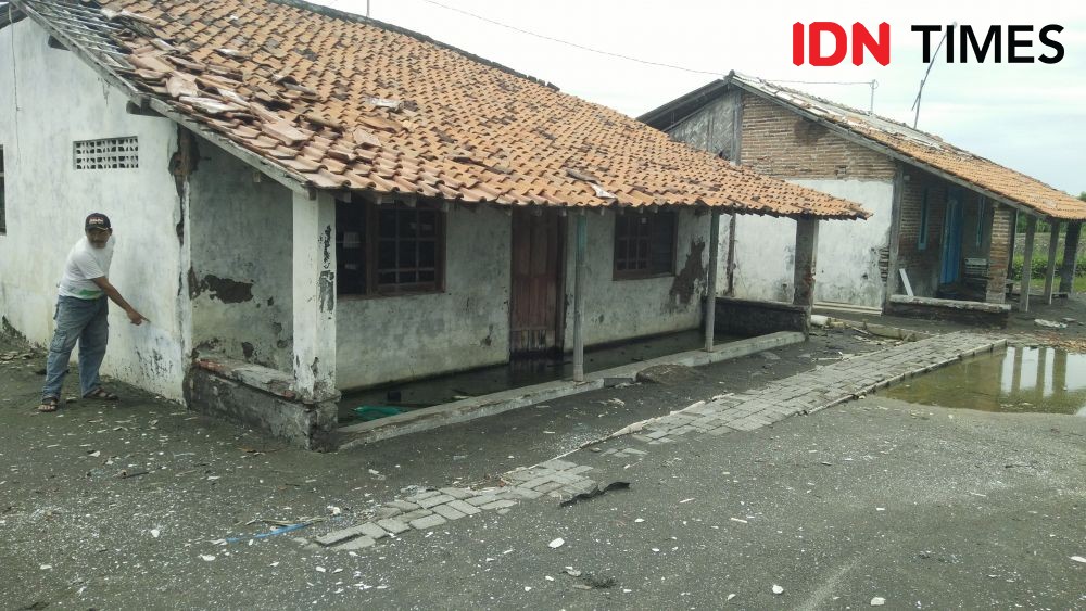 Abrasi Ancam Lenyapkan 400 Rumah Warga dan 20 Hektare Tambak di Tegal 