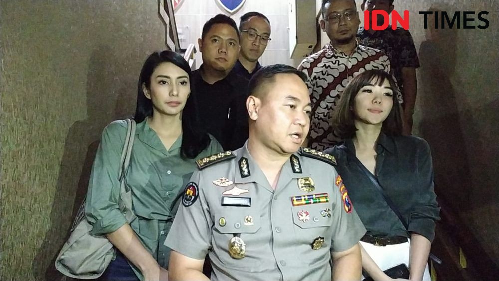 Kasus Carding, Gisel dan Tyas Mirasih Selesai Diperiksa 6 Jam