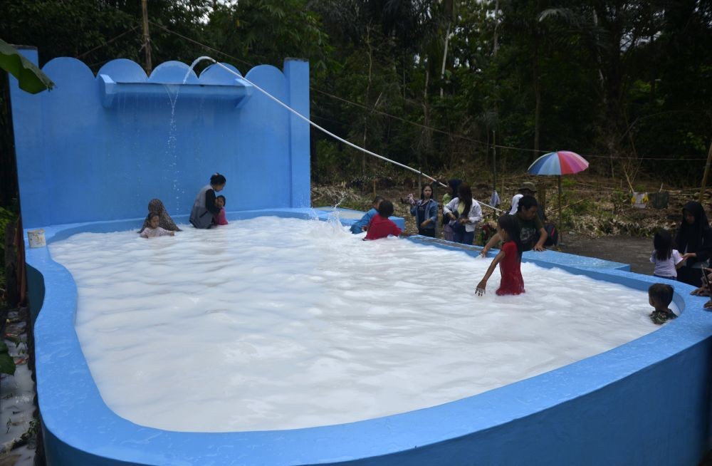 Viral 'Kolam Susu' di Gowa Jadi Pemandian, Kandungannya Masih Dikaji