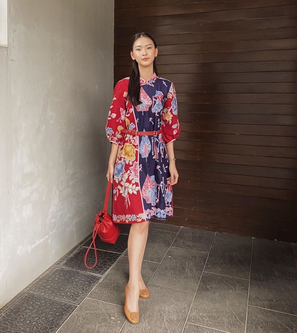 Ide Kebaya & Busana Etnik Karina Widjaja, Puteri Indonesia dari Sulsel