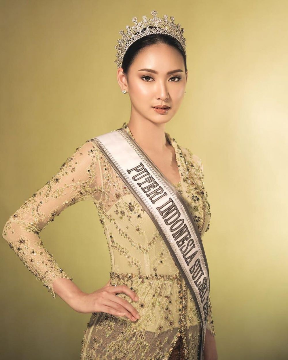 Ide Kebaya & Busana Etnik Karina Widjaja, Puteri Indonesia dari Sulsel
